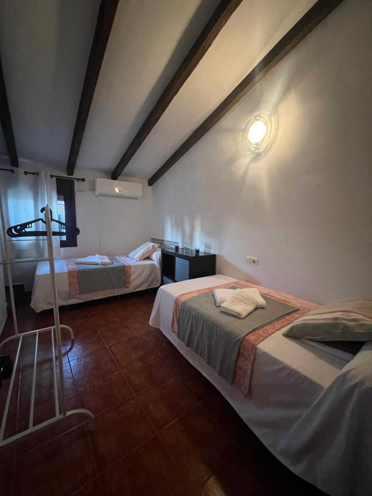 Casa Pancho Villa Zahara De La Sierra Exteriör bild
